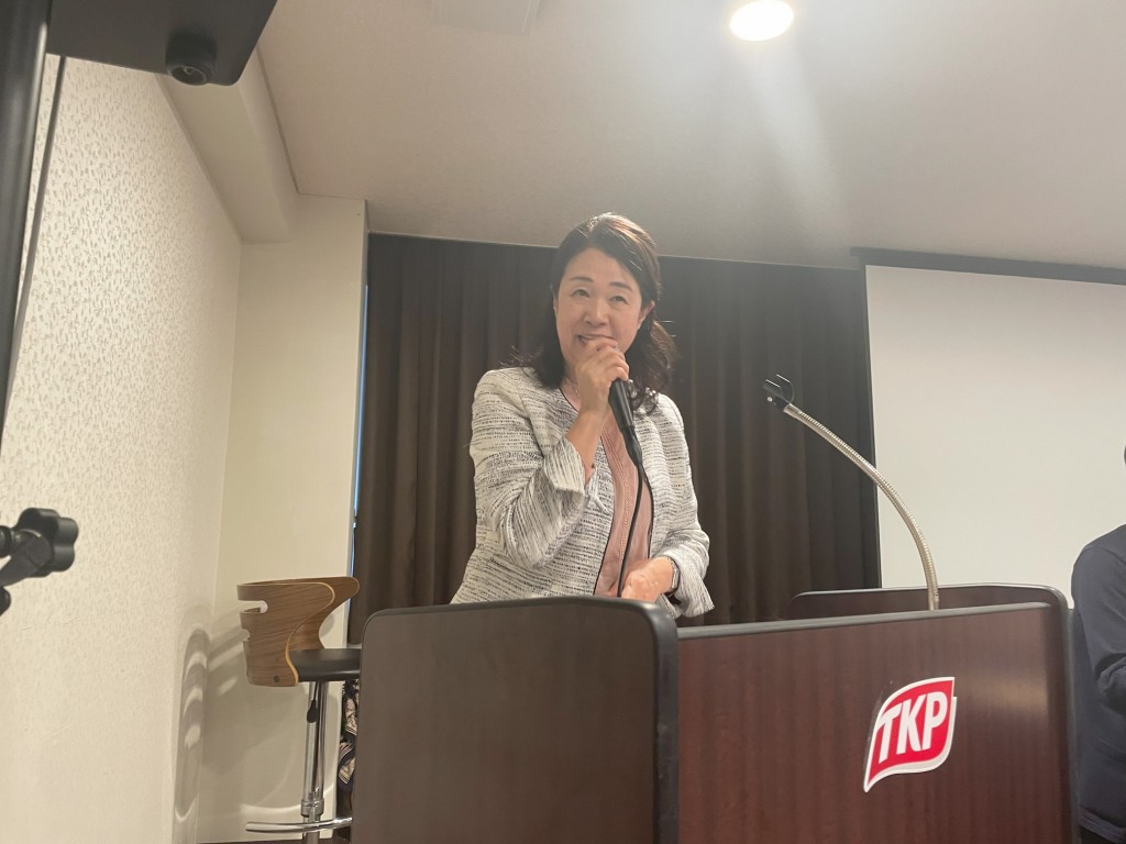 司会の折谷理事